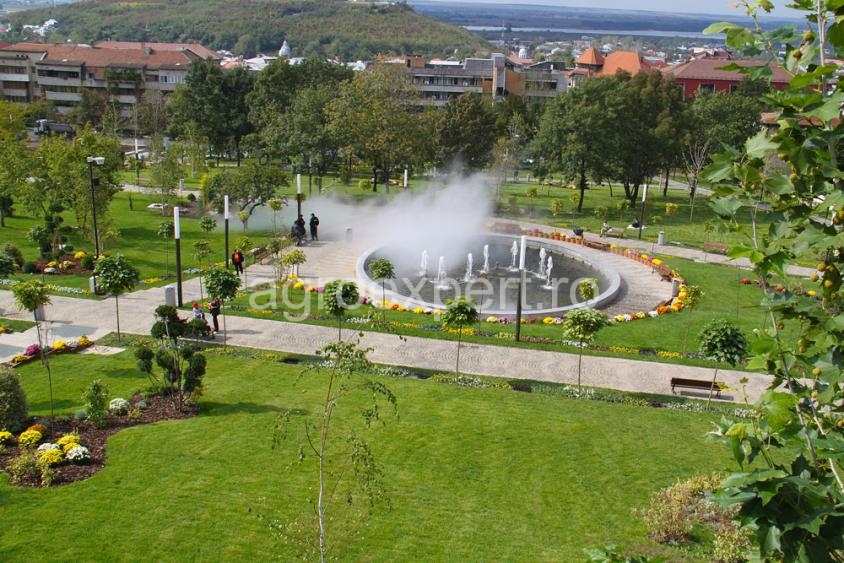 DUS Srl- DEZVOLTARE  URBANĂ SLATINA PEISAGISTICĂ, FÂNTÂNI, BĂNCUȚE… HAI ȘI CU BĂRCUȚE!