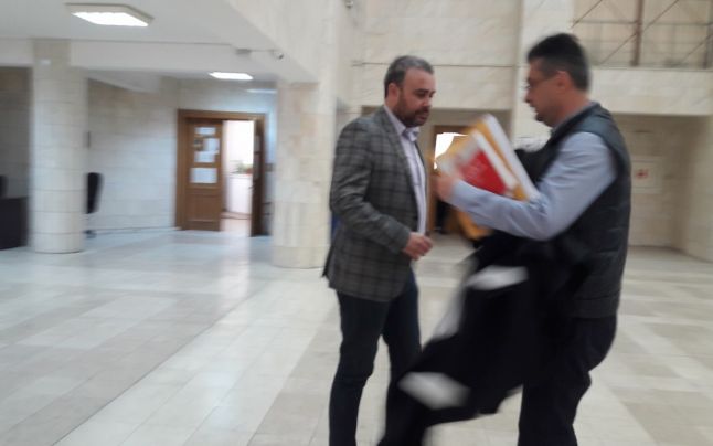 UNITATEA DE ELITĂ A COMIS-O AZI! NICIUN PROCUROR DNA ST CRAIOVA NU A FOST PREZENT LA PROCESUL LUI VÂLCOV/ TRIBUNALUL OLT !