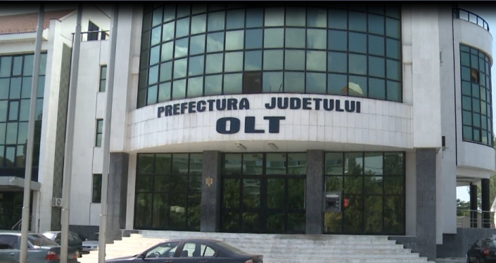 ÎN PREFECTURA OLT: UN DESCOPERIT ŞI UN ACOPERIT!