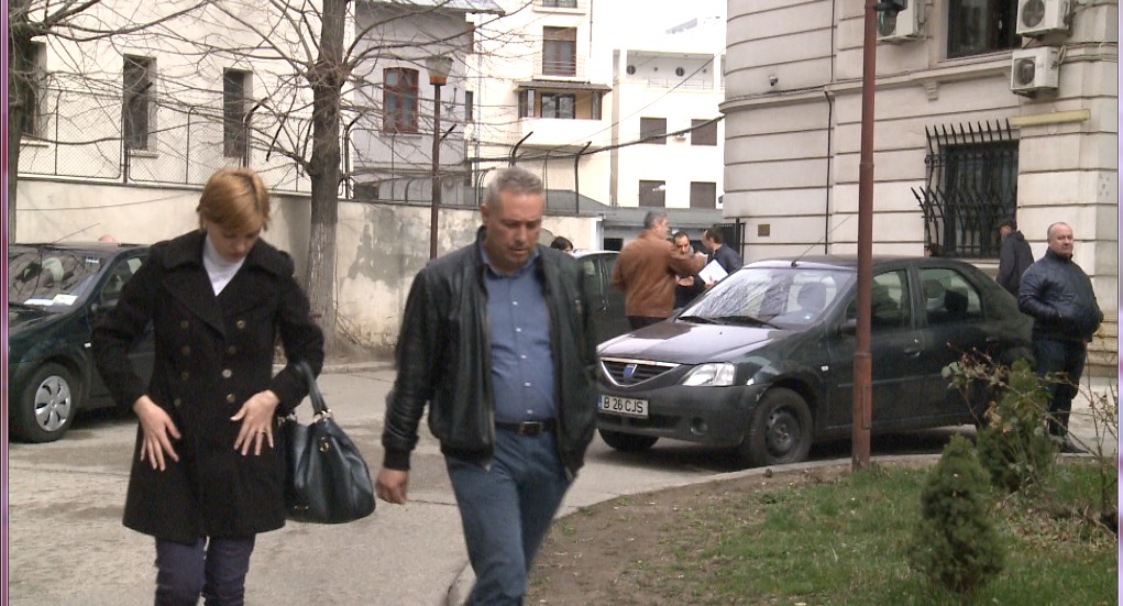 CARTELUL SE FACE PRAF! ÎNCĂ UN DIVORȚ ÎN FRĂȚIE