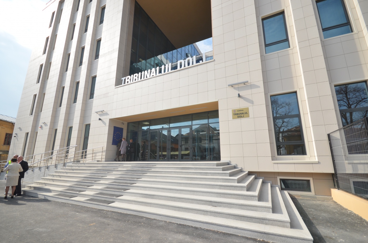 RECHIZITORIUL DIICOT CRAIOVA FĂCUT PRAF ÎN DOSARUL GIF IPJ OLT: CONDAMNĂRI CU SUSPENDARE ȘI ACHITĂRI