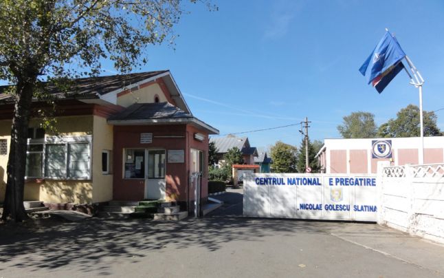UN VIS AL INTELIGENŢEI LIBERE SE CONSUMĂ LA ŞCOALA DE POLIŢIE SLATINA