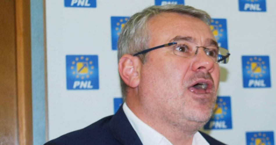 COMĂNESU CAUTĂ MICROBUL JIGODIEI…ȘTIRBU FACE LOBBY LIBERAL PENTRU VOTUL CODULUI ADMINISTRATIV PESEDIST !