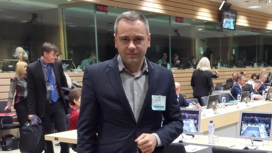 PRIETENUL LA ORDIN SE EXECUTĂ ! BARBU DE LA ANIF, ANGAJATORUL LUI LANGA, VĂRUL PRIMAR AL LUI VÂLCOV !