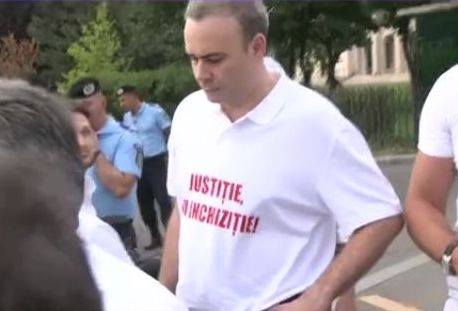 JUSTIȚIE, NU ÎNCHIZIȚIE! AȘA SĂ-ȚI AJUTE DUMNEZEU!