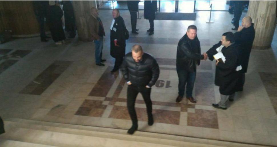 NICI VÂLCOV NU VREA CA PROSTU` ! AMÂNARE  ÎN CEL DE-AL TREILEA DOSAR  PENTRU ÎNCEPEREA PE FOND