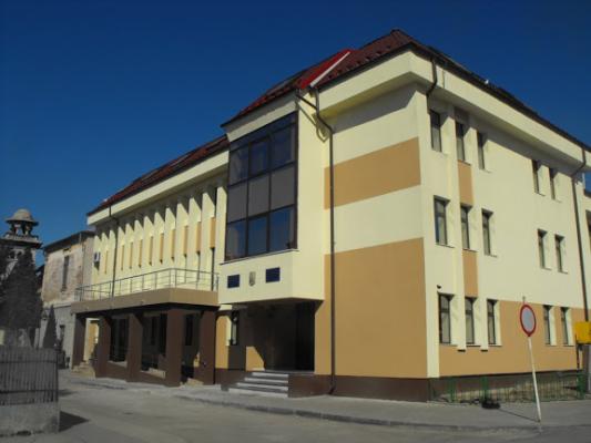 TREI PROCURORI DIN OLT SUB RIGORILE OUG PE LEGILE JUSTIȚIEI