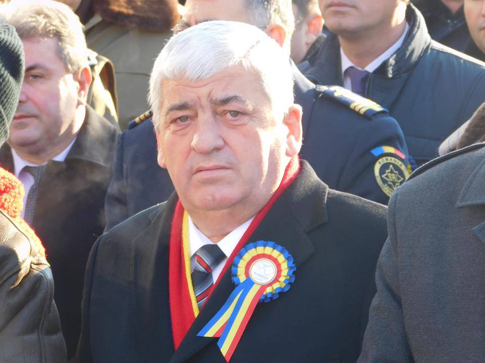 CARE EXCED…!  DUDE DIN CIOCAN !