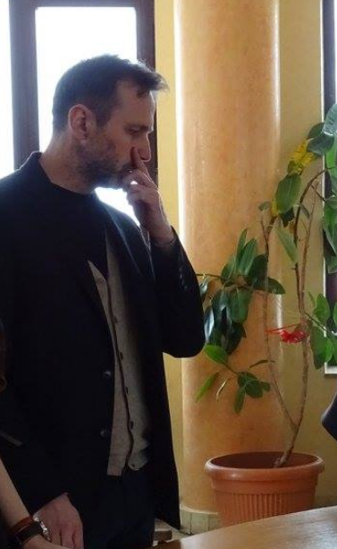 PS GIGI A DAT-O ÎN SCENĂ CU NICOLETA. I-A IEȘIT ÎN AFARĂ !