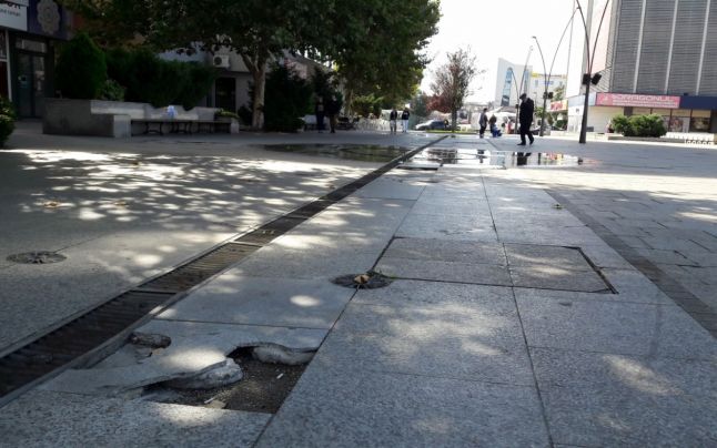 EXPANDABILII ! PÂNĂ LA VARIANTĂ,F5 PE ESPLANADĂ !