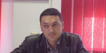 NOAPTEA, CA TRANSPARENȚII !  PLEACĂ SUBPREFECTUL FLORIN DUMITRU, VINE SUBPREFECTUL NICU HRISTESCU !