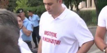 ANGAJARE LA GUVERN! LEGĂTURILE LUI DARIUS VÂLCOV CU TOP DECON SRL ! FIRMA INTRĂ ÎN LICITAȚIILE DE LA OLT CA UNIC OFERTANT ȘI…ADJUDECAT!