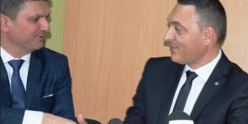 COMISIA LUI HRISTESCU A GĂSIT VINOVAȚII PENTRU FOCARUL AMBULANȚĂ! COVIDUL NOU, SFÂNTUL DUH CĂ NI L-A TRIMIS ȘI INFECTAȚII CARE NU AU AVUT NOROC ÎN VIAȚĂ !