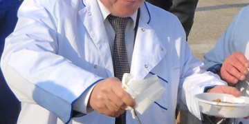 BĂLȘENII, 10 ANI ÎN DATORII! TEODOSESCU  ÎMPRUMUTĂ 7 MILIOANE !