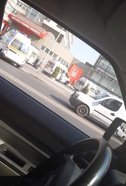 AȘA ARATĂ PENIBILUL ! O ÎNCERCARE MIZERABILĂ DE POLEIALĂ A UNUI GHINION DE PANDEMIE! FRAIERUL STĂ LA CAPUL PATULUI ȘI LA COADĂ!