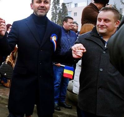 GIGI ȘI GEORGEL! LA FEL…!
