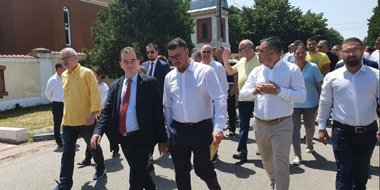 CA MUSCA ÎN….COD PORTOCALIU!