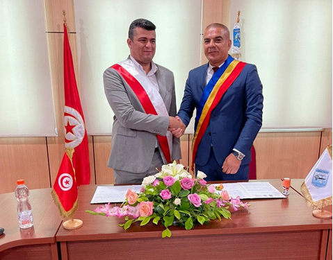 MARE CONVERGENȚA, MULTE VALORILE COMUNE…! AȘA S-A ÎNFRĂȚIT VOINEASA NOASTRĂ CU EZZARA/TUNISIA! ACUM, CĂ TOT AM ÎNVINS PANDEMIA!