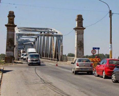 ÎN SFÂRȘIT! PRIMUL PAS IMPERATIV PENTRU REABILITAREA PODULUI RUTIER PESTE OLT LA SLATINA!