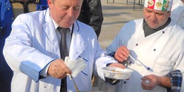 LA 1 AN DUPĂ PIERDEREA ALEGERILOR, FOSTUL PRIMAR/BALȘ, ÎȘI SPOREȘTE AVEREA! CASĂ DE VACANȚĂ LA MUNTE PE NUMELE SOȚIEI! INADVERTENȚE ÎN DECLARAȚIILE DE AVERE ALE CELOR DOI ȘEFI DE INSTITUȚII PUBLICE!