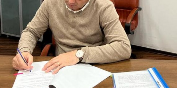 PRIMĂRIA SRL SCORNICEȘTI! ACHIZIȚIE DE PESTE 170 MII LEI, DIN BUGETUL LOCAL, PENTRU FIRMA CUMNATULUI CONTABILEI ȘEFE ALDESCU! PRIMARUL DANIEL TUDOR ÎȘI ÎNSUȘEȘTE ILEGALITATEA IREALĂ!