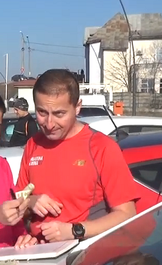 CU CARE NE MÂNDRIM ! NACHE, ȘEF LA VAMĂ, TOT SĂRAC ȘI CINSTIT ! BANANE ȘI AVIOANE !