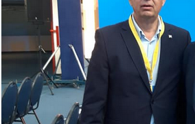 DESCHIDEȚI  POARTA SOARELUI! VIN BĂIEȚII ÎN PRIMĂRIE! ROGO ATRIBUȚII DE PRIMAR, ÎȘI IA CONSILIER!