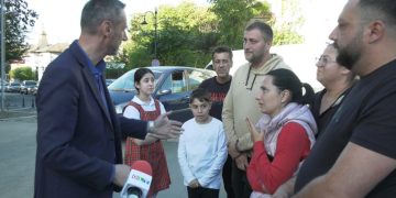 & Oltenii și restu lumii…! Nu mai cântă Zdob și Zdub! CINE CÂNTĂ LA DNA?! DOAMNA MOANȚĂ?! DOAMNA GIURA?!