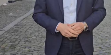 PE ”O SĂ…” 230 MII LEI, SF-uri, SCOASE LA MERCURIAL DE PRIMĂRIA SLATINA! FIRMA OFERTANTĂ, ÎN MOARTE CLINICĂ FINANCIAR!